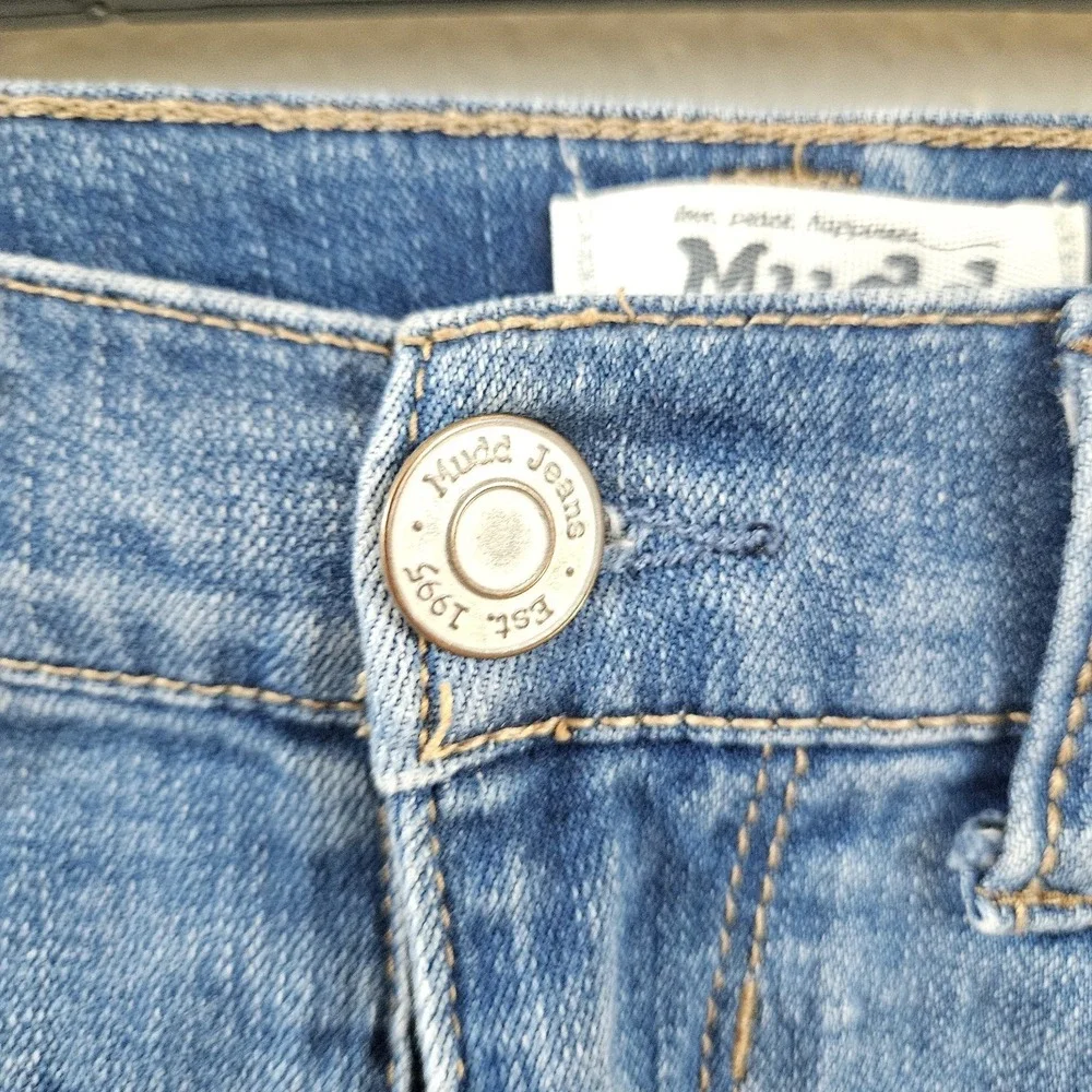 Mudd Jeans Distressed Frayed Denim Jean Shorts Cutoffs Blue Wash Size 5